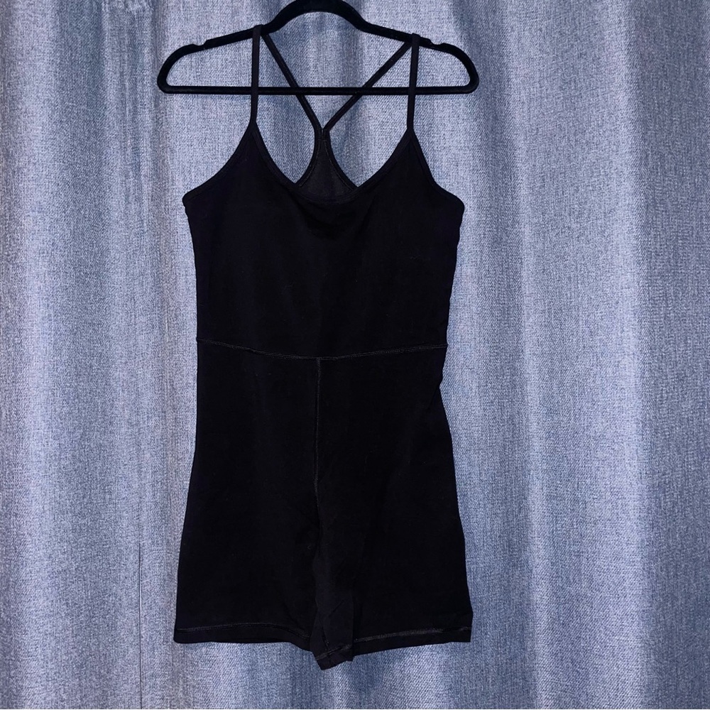 🚨 3 for $25 - Old Navy Active Black PowerChill Romper